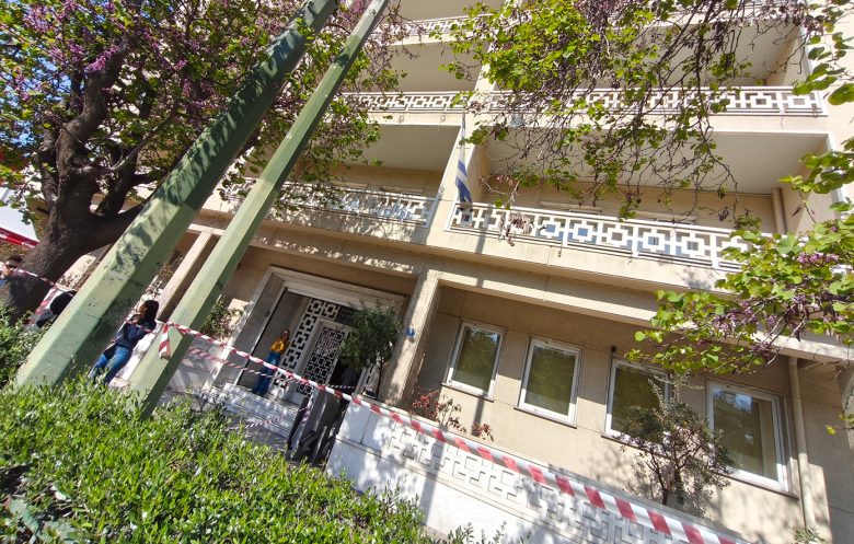 Θανάσιμη πτώση 51χρονης από το κτίριο του υπουργείου Τουρισμού – Είχε προσπαθήσει να βλάψει τον εαυτό της και στο παρελθόν