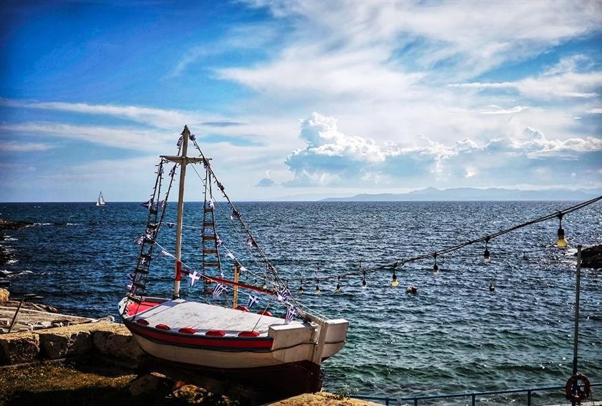 Σταθερή θερμοκρασία και γενικά αίθριος καιρός με πρόσκαιρες νεφώσεις