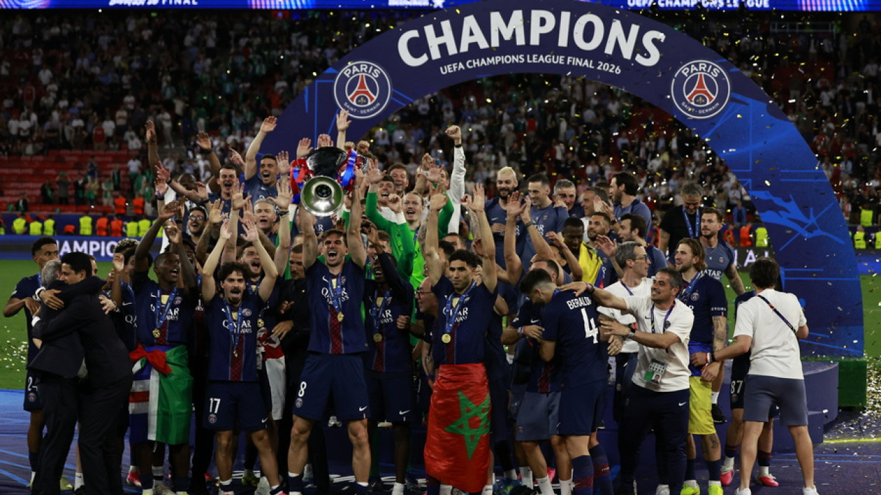 Champions League: Η απονομή του κυπέλλου στην Παρί Σεν Ζερμέν - Βίντεο