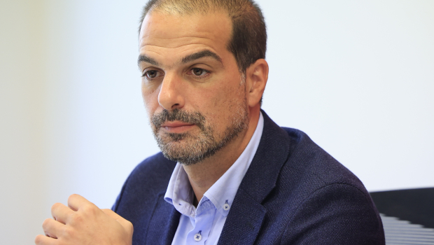 Δεξιά στροφή Τσίπρα προφητεύει ο Γαβριήλ Σακελλαρίδης, η «Νέα Αριστερά συνεχίζει»