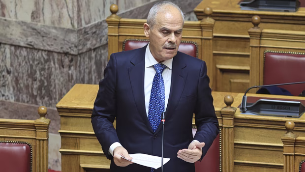 Τασούλας, Μητσοτάκης, Κακλαμάνης και κυβερνητικά στελέχη αποχαιρετούν τον Νίκο Ταγαρά