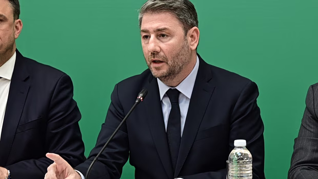 Συνταγματική Αναθεώρηση: Το ΠΑΣΟΚ απαντά στο Μαξίμου με ολοκληρωμένη πρόταση