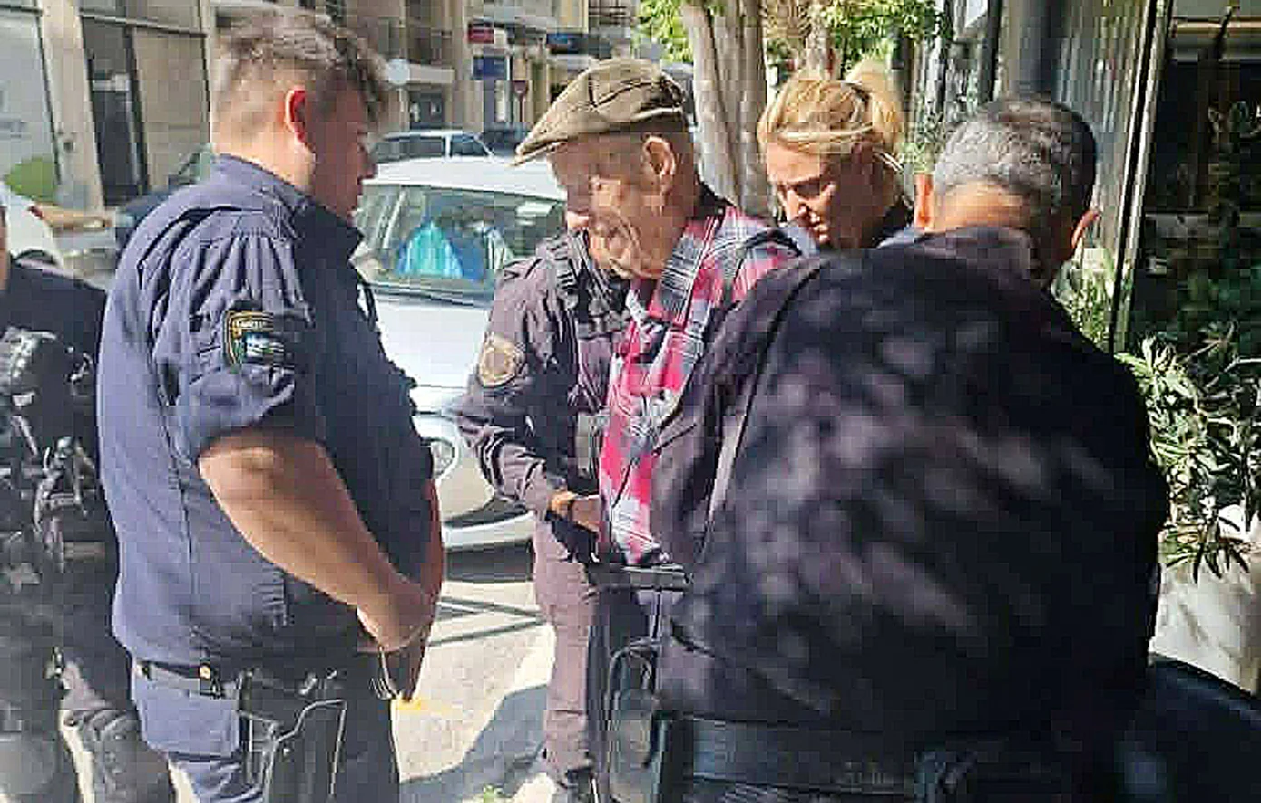 «Το έκανα για όλους εσάς για να μην υποφέρετε, μου φέρθηκαν σαν σκουπίδι» – Οι συντάξεις που λάμβανε – News.gr