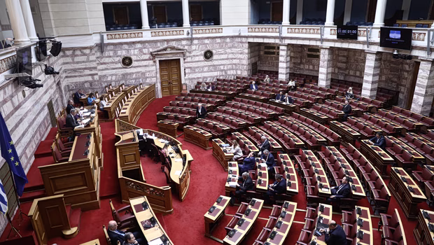 Βουλή: Ενσταση αντισυνταγματικότητας από Κωνσταντοπούλου για την ταχεία εκδίκαση αξιόποινων πράξεων βουλευτών