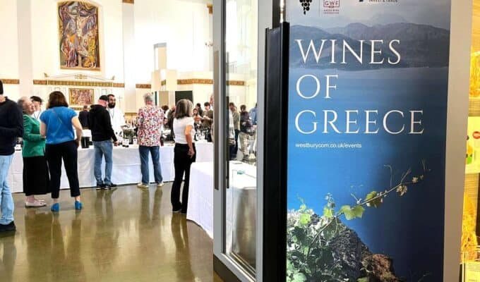 Vinsanto και Νάουσα βάζουν το ελληνικό κρασί στο παγκόσμιο Top 20