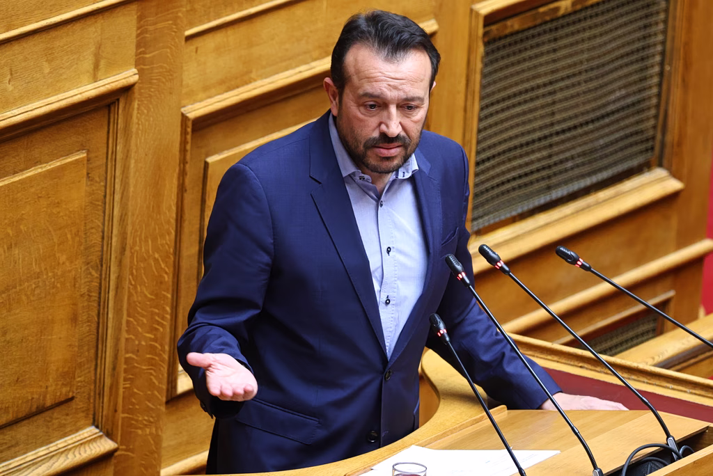 ΚΚΕ: «Το κρίσιμο για τον λαό είναι να απαλλαγεί από αυτή την κυβέρνηση»