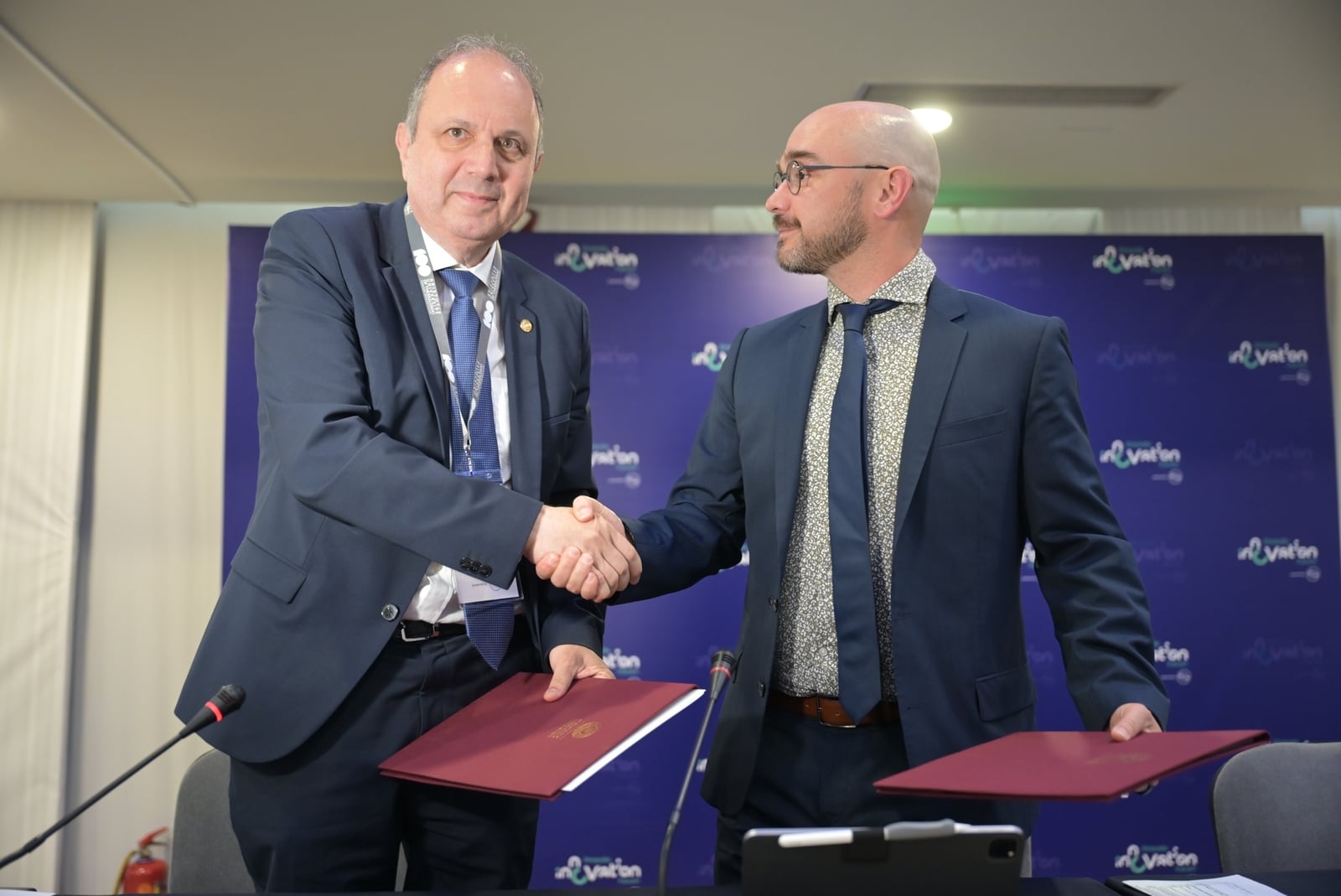 Υπεγράφη το μνημόνιο συνεργασίας της Pfizer μεταξύ Αριστοτελείου Πανεπιστημίου