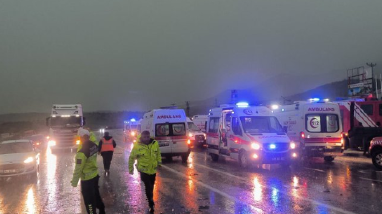 Τουρκία: Ανατροπή λεωφορείου με πολλούς τραυματίες