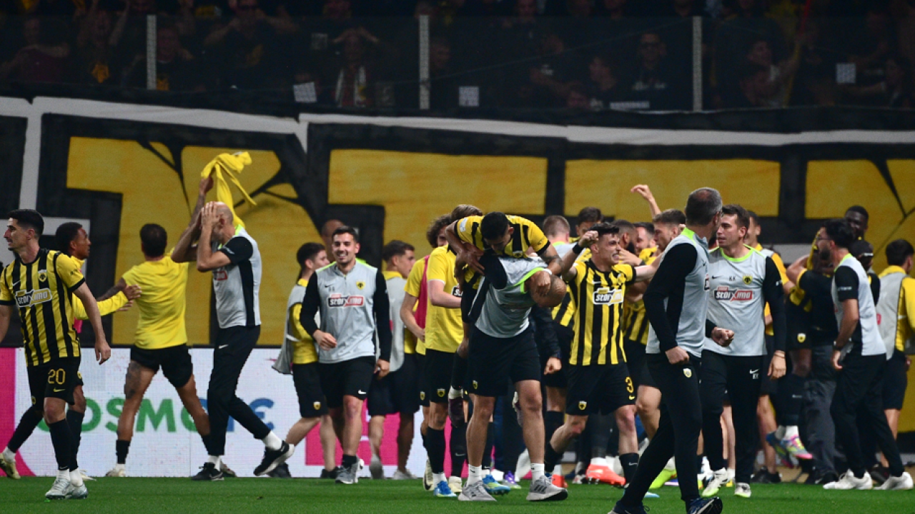 Super League: Η ΑΕΚ νίκησε 2-1 τον Παναθηναϊκό και κατέκτησε το πρωτάθλημα