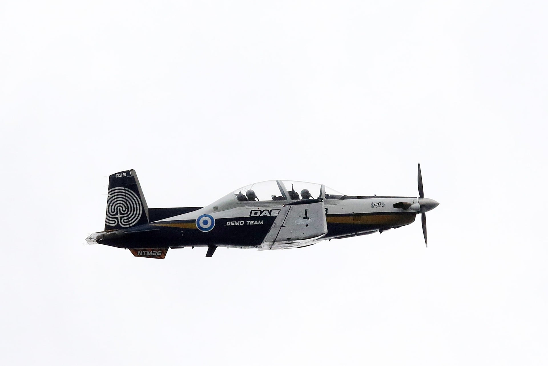 Εντυπωσιακό airshow στον Φλοίσβο για τα 95 χρόνια Πολεμικής Αεροπορίας