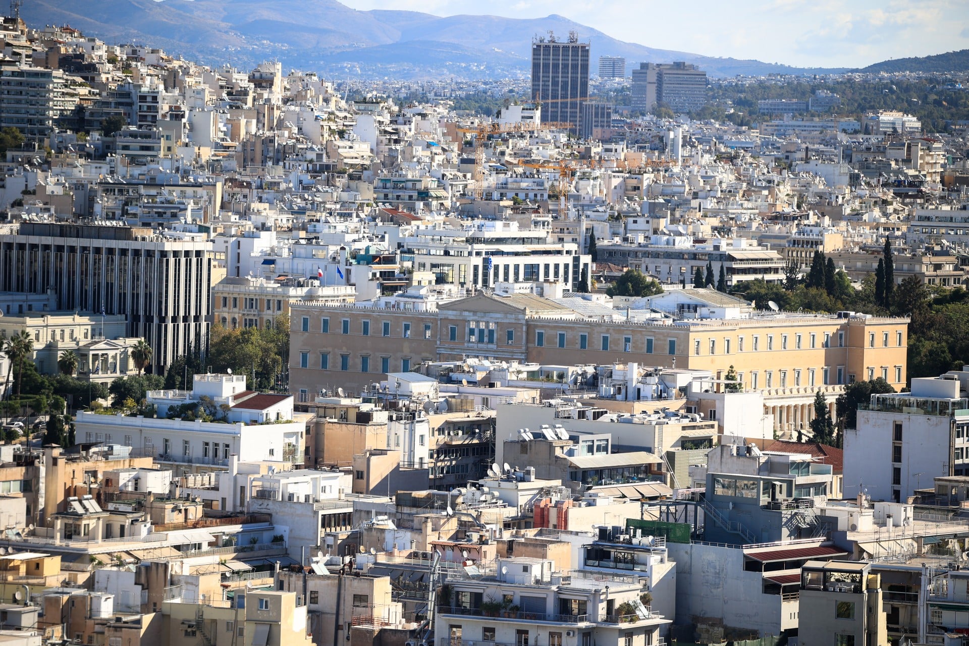 Με δύο νέους φόρους ακινήτων - πάνω από τον ΕΝΦΙΑ