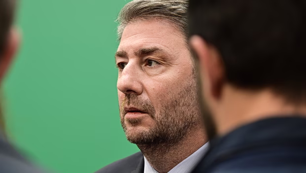 Ο Ανδρουλάκης στο συνέδριο του Κύκλου Ιδεών: Εκβιαζόμενος ο Μητσοτάκης - Από τη μία ο ανιψιός, από την άλλη ο Ντίλιαν