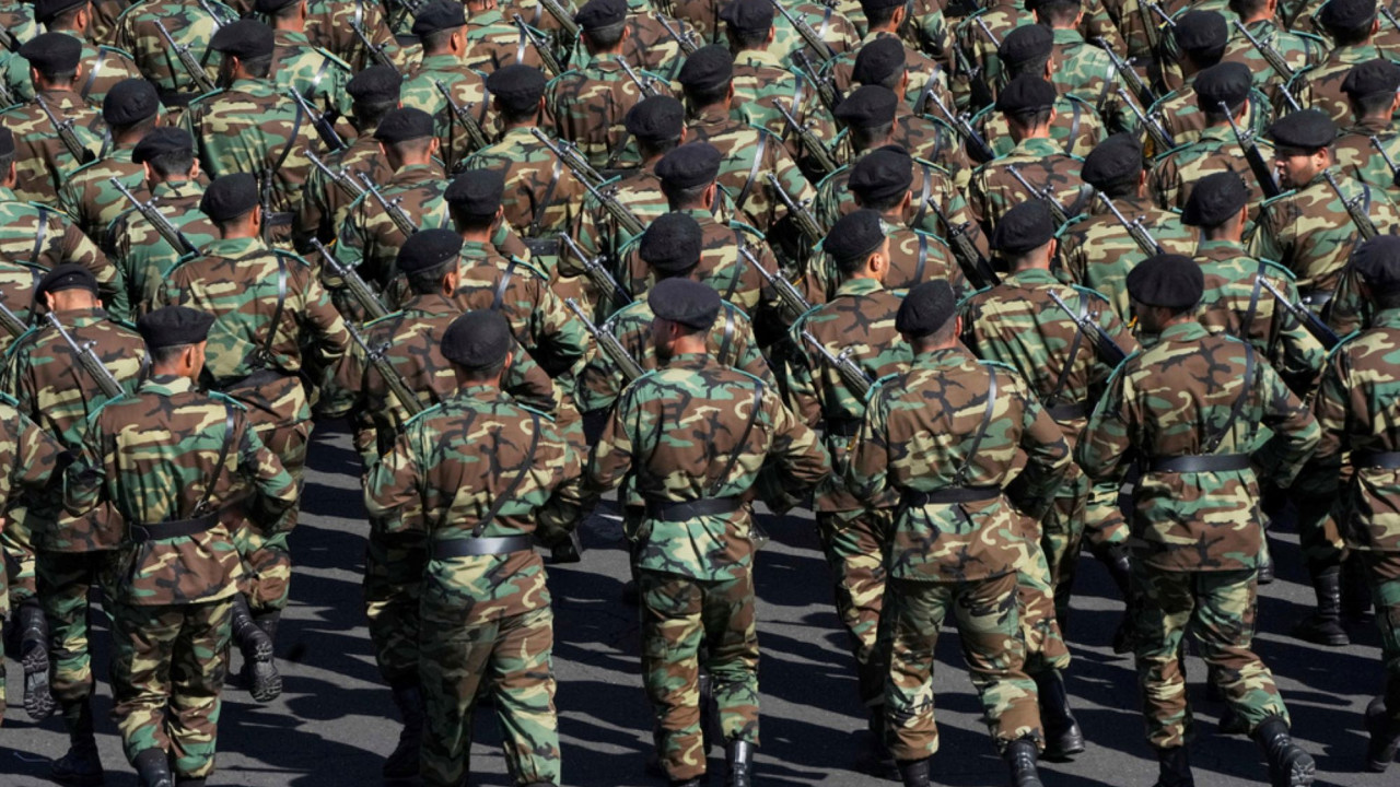 Διαψεύδει κατηγορηματικά τα ΗΑΕ το Ιράν: Καμία επίθεση δεν έγινε