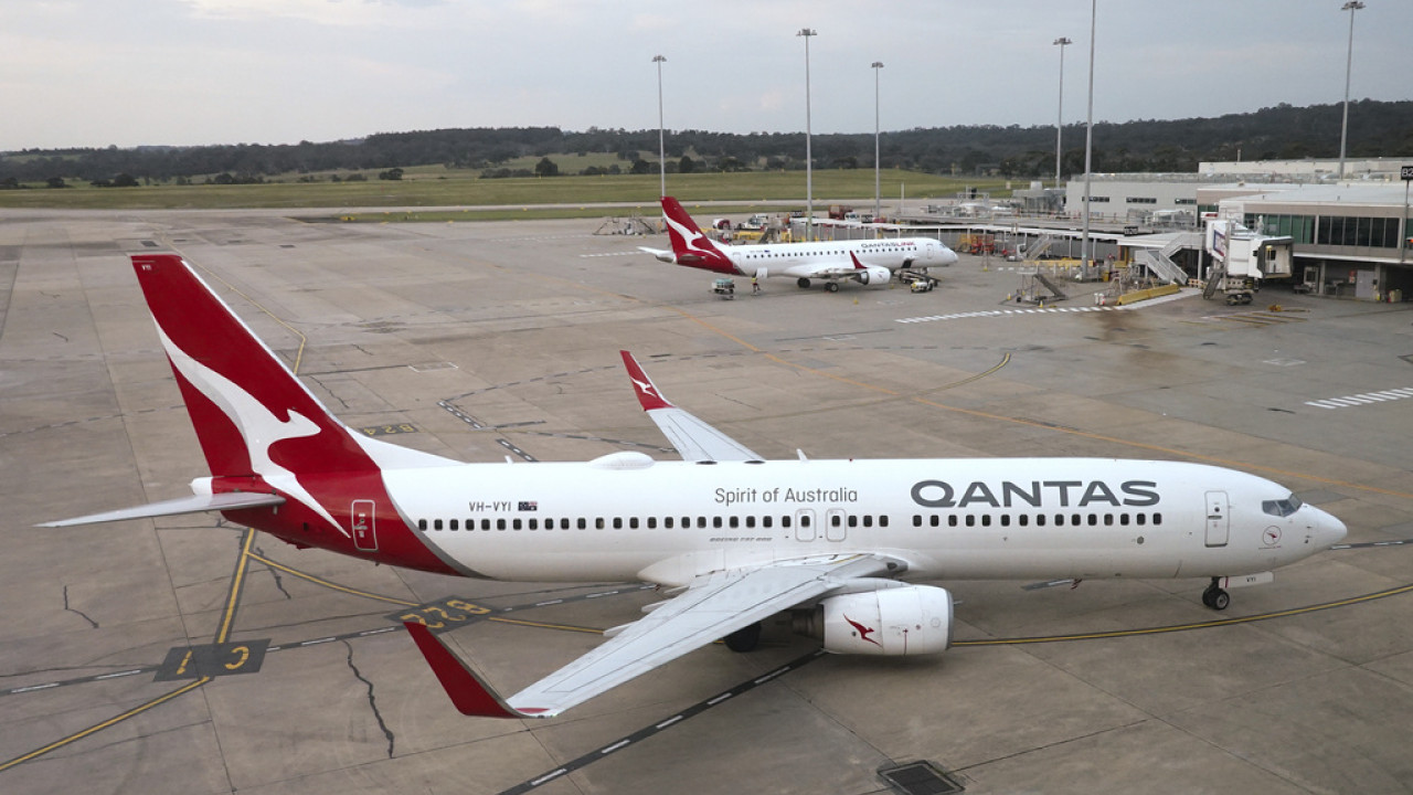 Η Qantas αναγκάστηκε να εκτρέψει πτήση - Επιβάτης δάγκωσε μέλος του πληρώματος