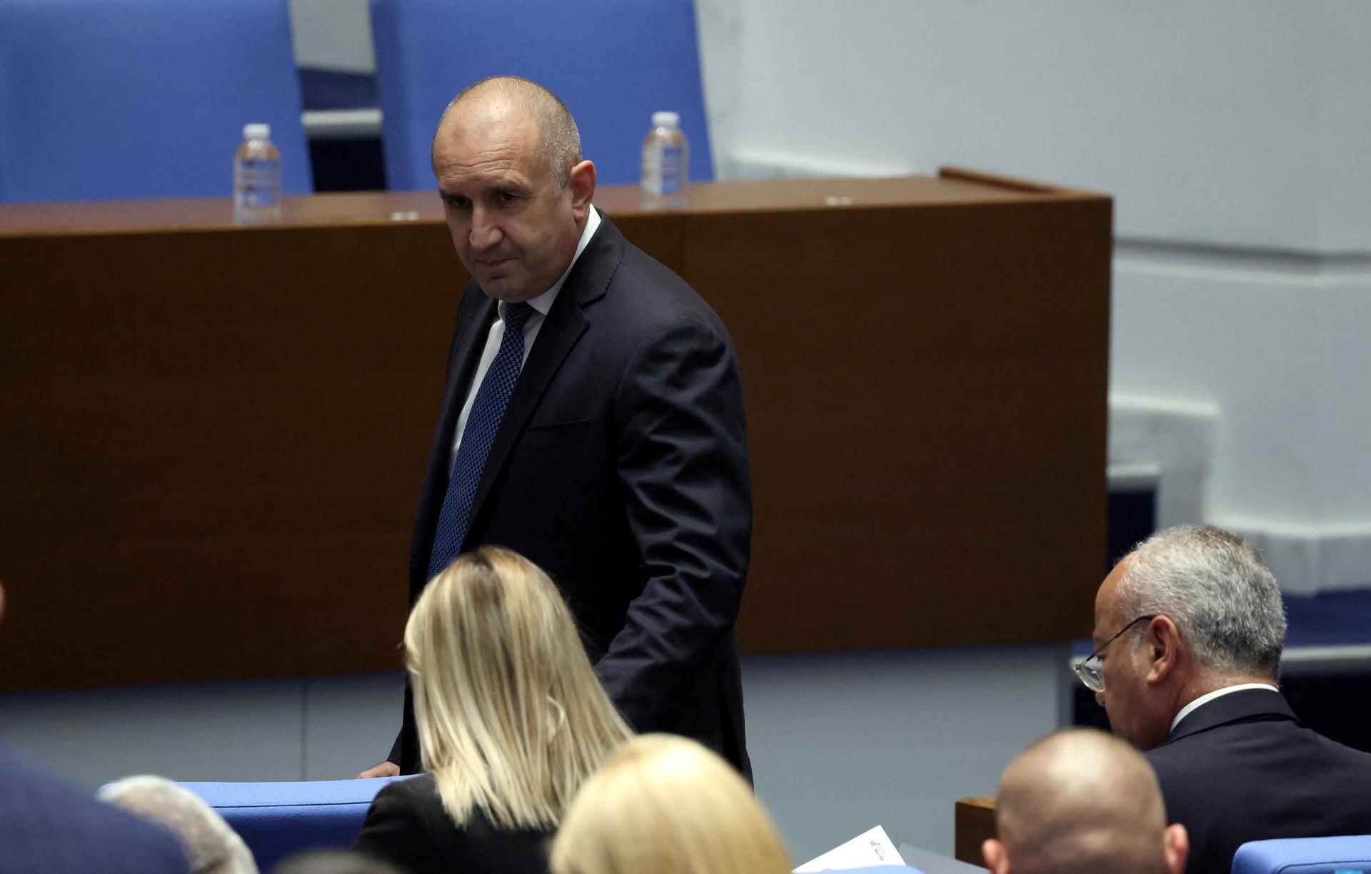 Βουλγαρία: Ο νικητής των εκλογών, Ρούμεν Ράντεφ, έλαβε εντολή σχηματισμού κυβέρνησης