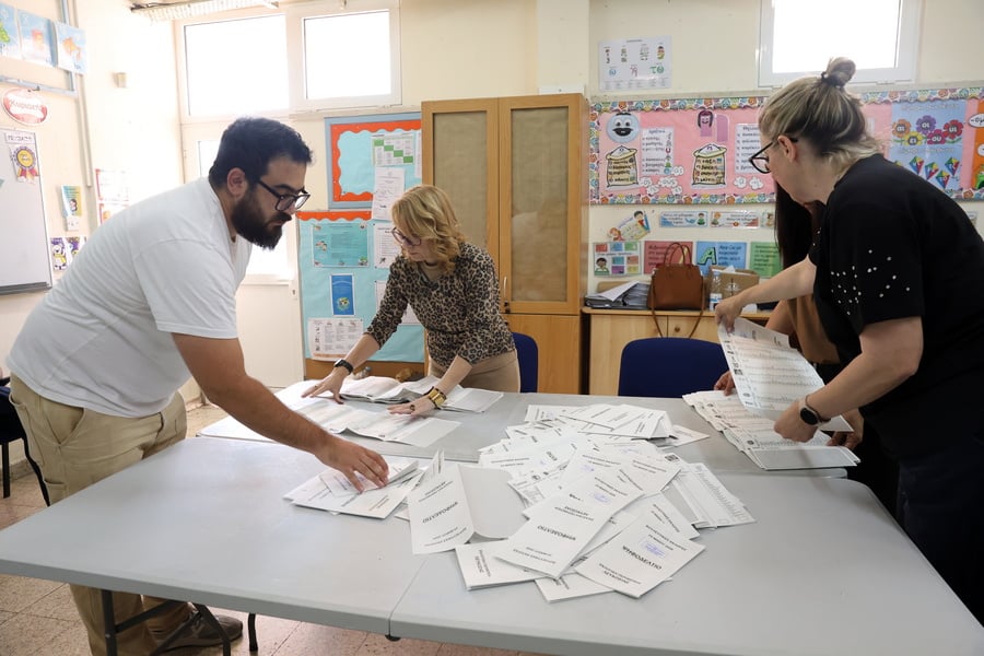 Βουλευτικές εκλογές στην Κύπρο: Στο 33,6% η αποχή