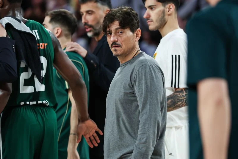 «Αν μετά από τόσες συμμετοχές η ΚΑΕ του Πειραιά φτάσει επιτέλους στην κατάκτηση, δεν θα τα βάψω και μαύρα» – News.gr