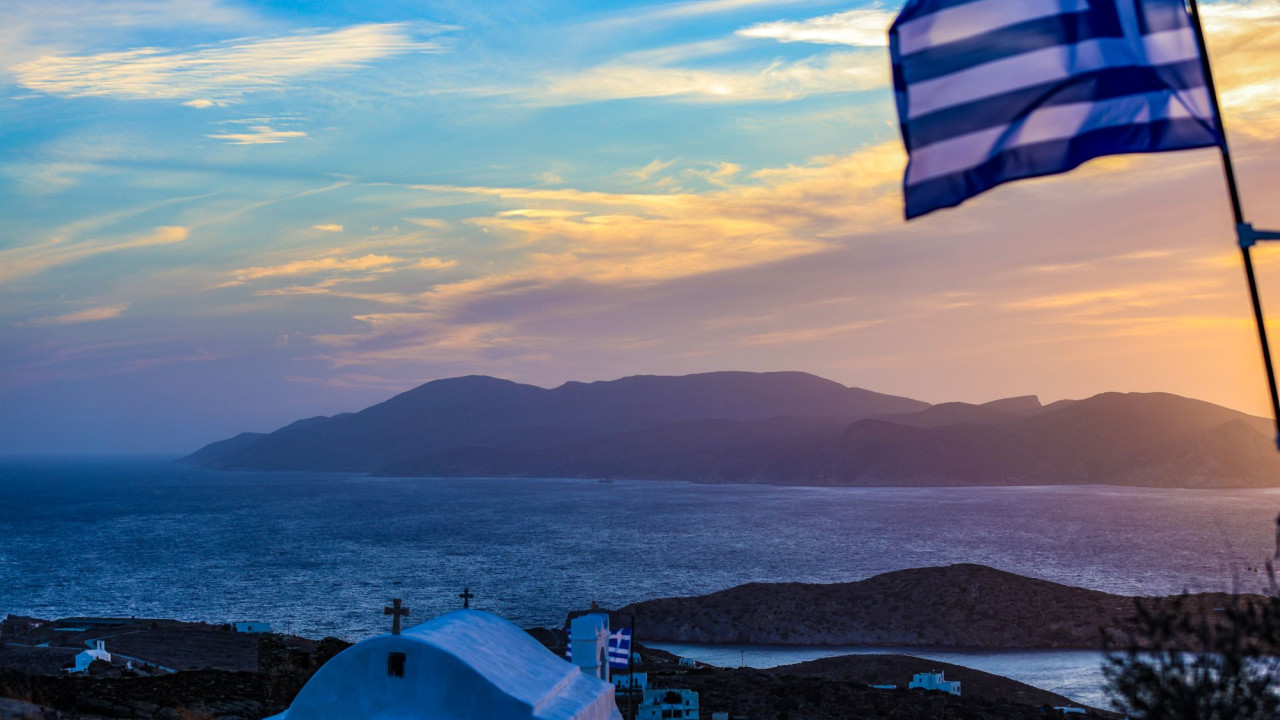 Αποθέωση για την Ίο: «Το ανερχόμενο αστέρι» στη Μεσόγειο