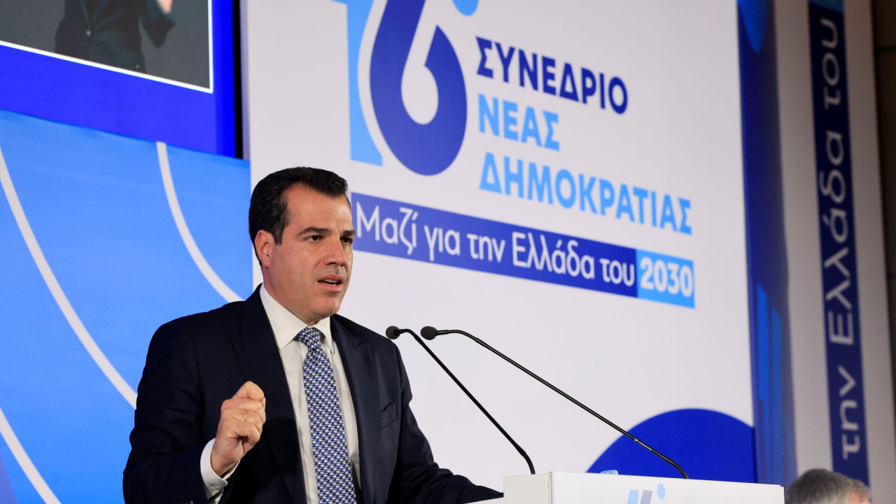 Πλεύρης στο Συνέδριο της ΝΔ: Πιστοί στο «Έθνος, Θρησκεία, Οικογένεια»