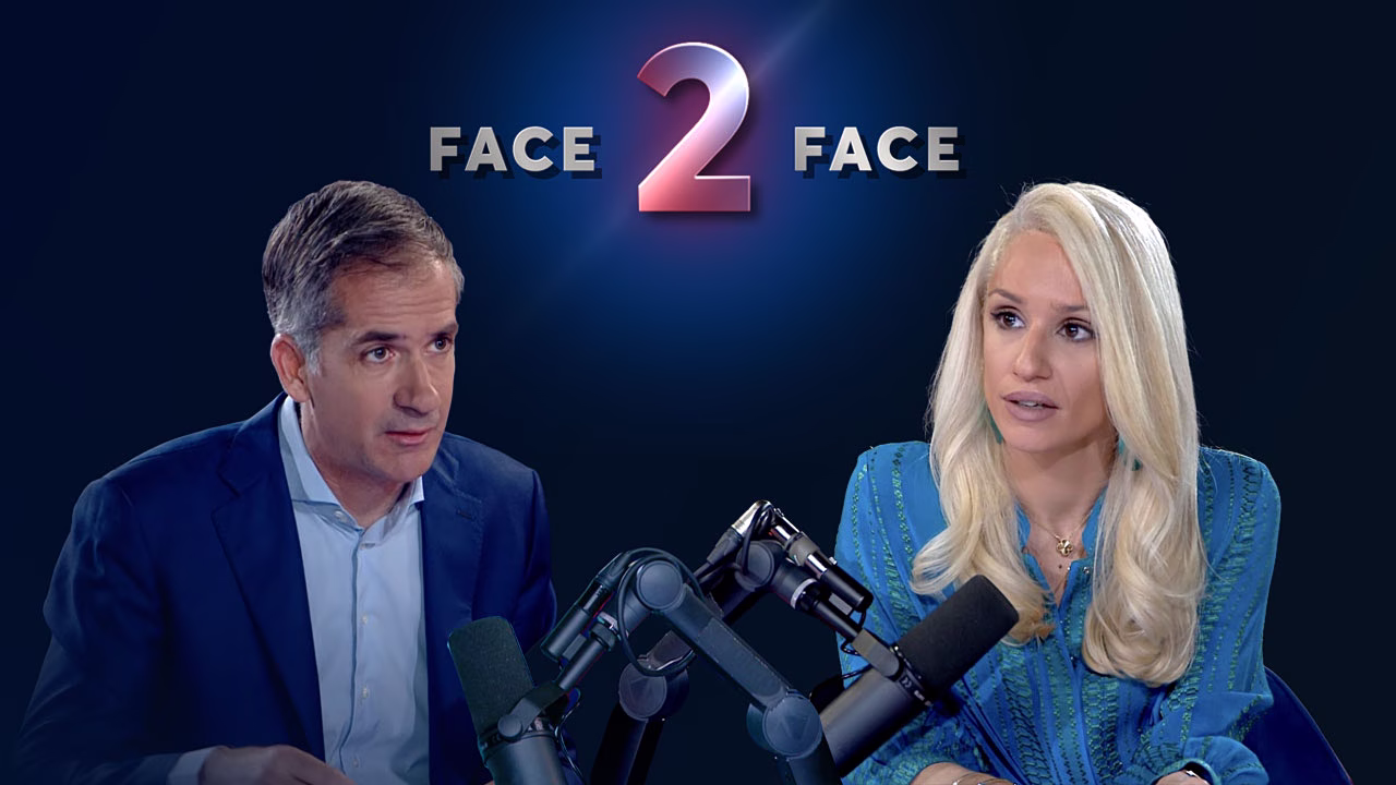 Κώστας Μπακογιάννης στο Face2Face με την Κατερίνα Παναγοπούλου: Από τον «Μεγάλο Περίπατο» και τον Δούκα μέχρι την τρομοκρατία και τα Τέμπη