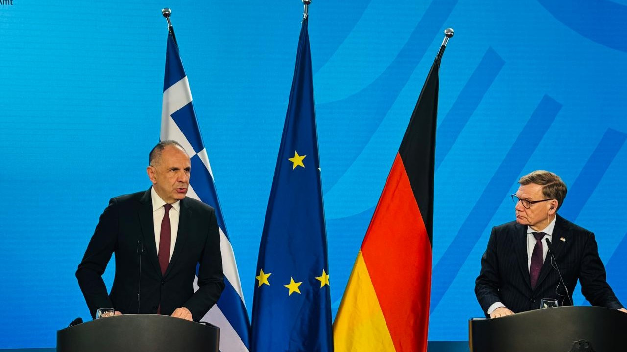 Γεραπετρίτης: Συνάντηση με τον Γιόχαν Βάντεφουλ αύριο στην Αθήνα