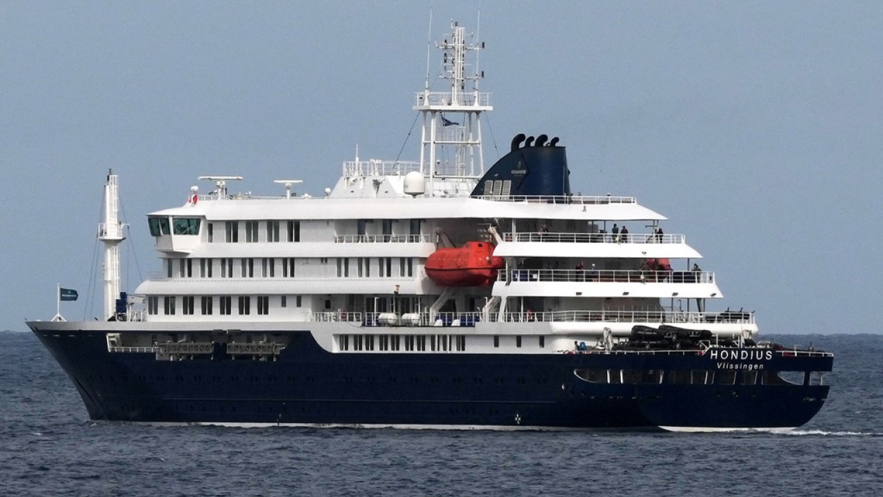 Επέστρεψε στην Αθήνα ο Έλληνας που βρισκόταν στο κρουαζιερόπλοιο Hondius