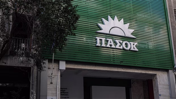 ΠΑΣΟΚ: Η μάχη για το «ρετιρέ» της κεντροαριστεράς, οι δημοσκοπήσεις και η αναδίπλωση της Αναστασίου