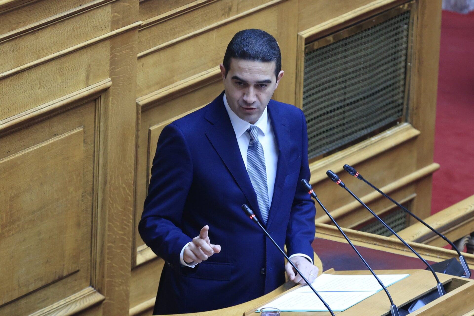 Η Ε.Ε. οφείλει να αποδείξει ότι υπερασπίζεται τα σύνορα και τα κυριαρχικά δικαιώματα των κρατών-μελών