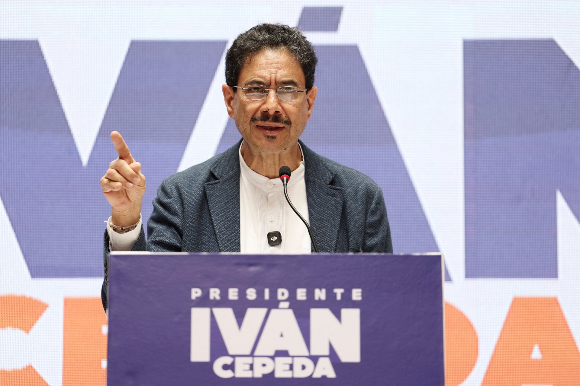 Ο γερουσιαστής Σεπέδα προηγείται στις δημοσκοπήσεις, ενόψει των προεδρικών εκλογών της 31ης Μαΐου
