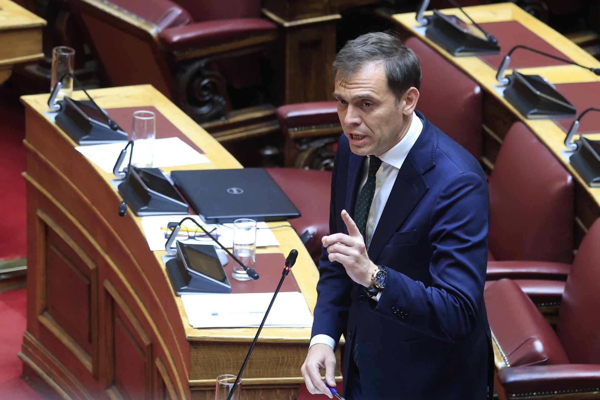 Η ωμή ισχύς δεν μπορεί και δεν πρέπει να υποκαταστήσει την ισχύ του δικαίου