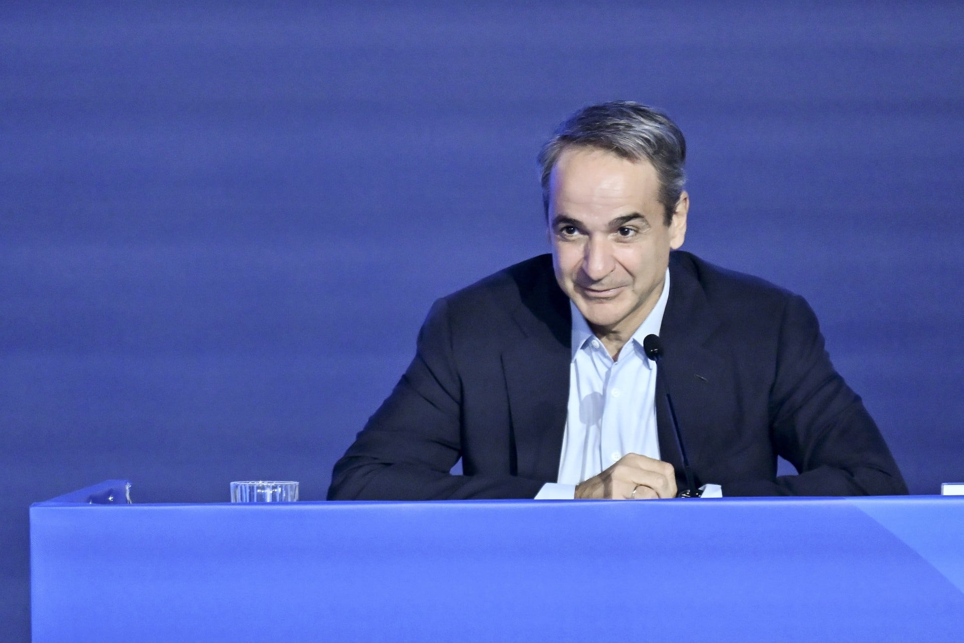 Συνέδριο Ν.Δ.: Η αναφορά του Κ. Μητσοτάκη στον Akyla και η «πάσα» σε Βέμπερ