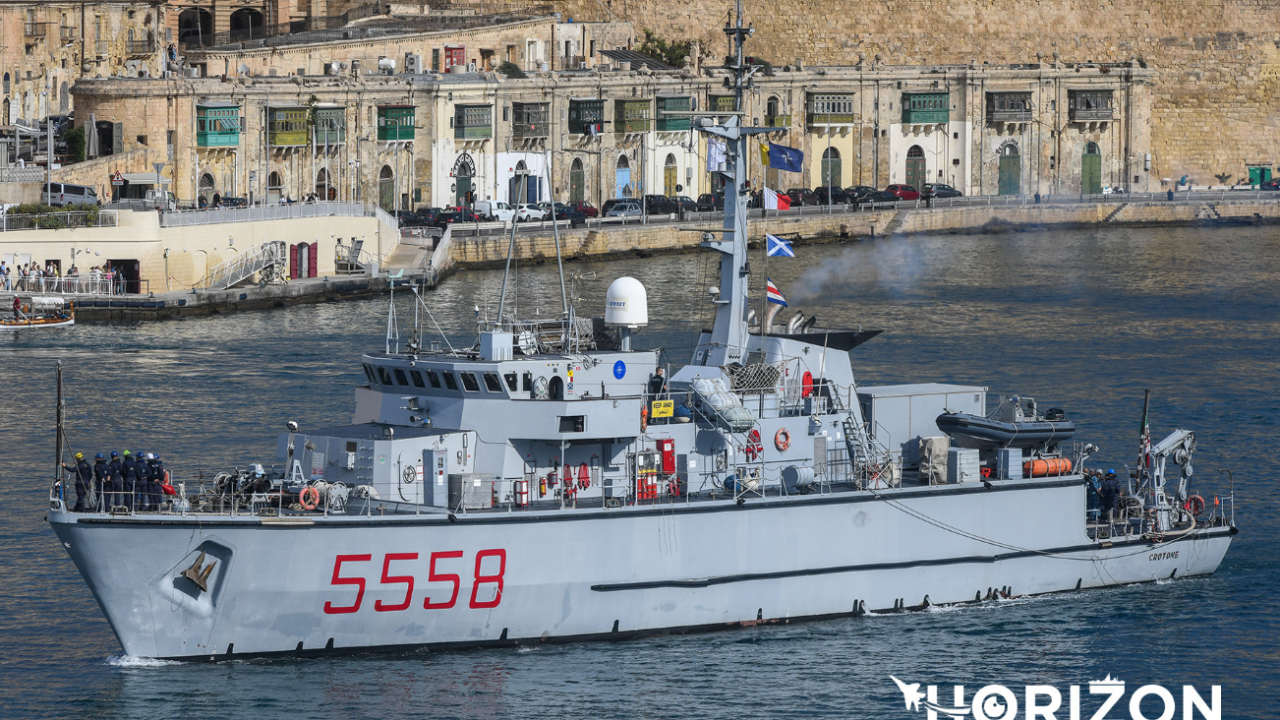 Δύο ιταλικά ναρκαλιευτικά απέπλευσαν από τη Σικελία για να συμβάλουν στον καθαρισμό των Στενών από νάρκες