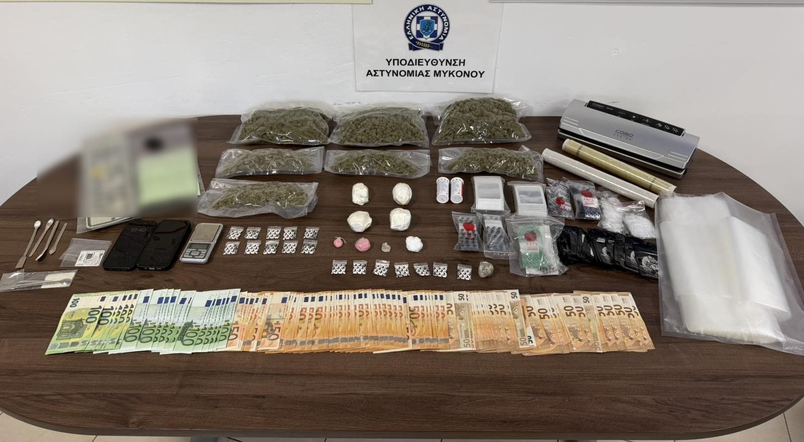 Διακινούσε ροζ κοκαΐνη, χασίς και MDMA