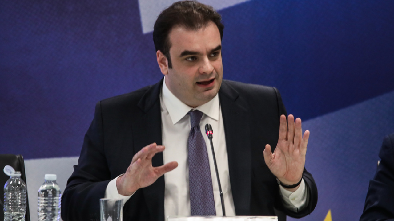 Πιερρακάκης: Επιβράδυνση ανάπτυξης και άνοδος πληθωρισμού