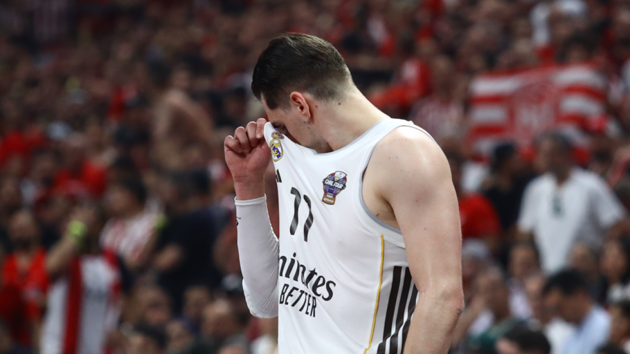 Euroleague Το αδιανόητο φινάλε στον τελικό της Euroleague, πήγε να βγάλει τα μάτια του ο Ολυμπιακός στα τελευταία δευτερόλεπτα