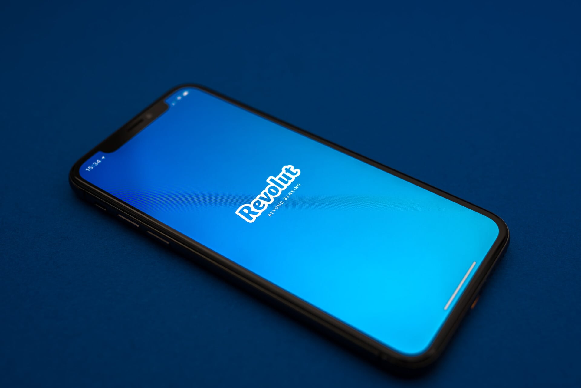 Revolut: Ξεπέρασε το ορόσημο των 2 εκατ. πελατών στην Ελλάδα
