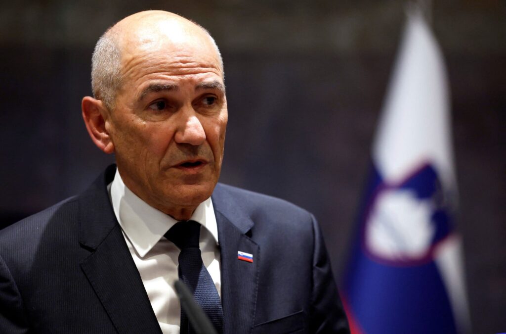 Ο Γιάνεζ Γιάνσα εξελέγη πρωθυπουργός