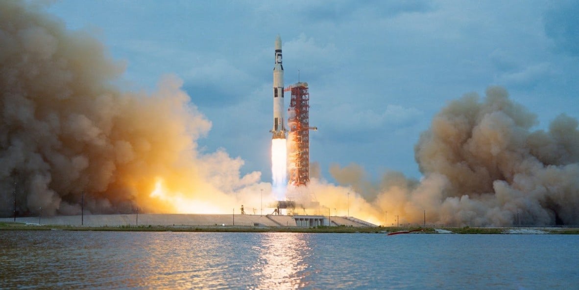 Η στιγμή που ο πύραυλος της SpaceX εκρήγνυται στον Ινδικό Ωκεανό