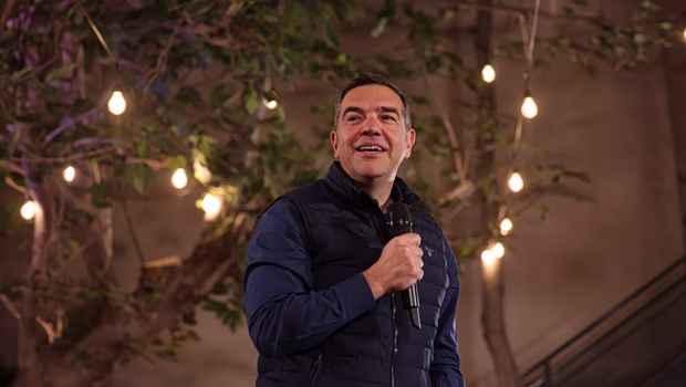 Σε «μπλαουγκράνα» ρυθμούς ο Αλέξης Τσίπρας πριν την ανακοίνωση του νέου κόμματος
