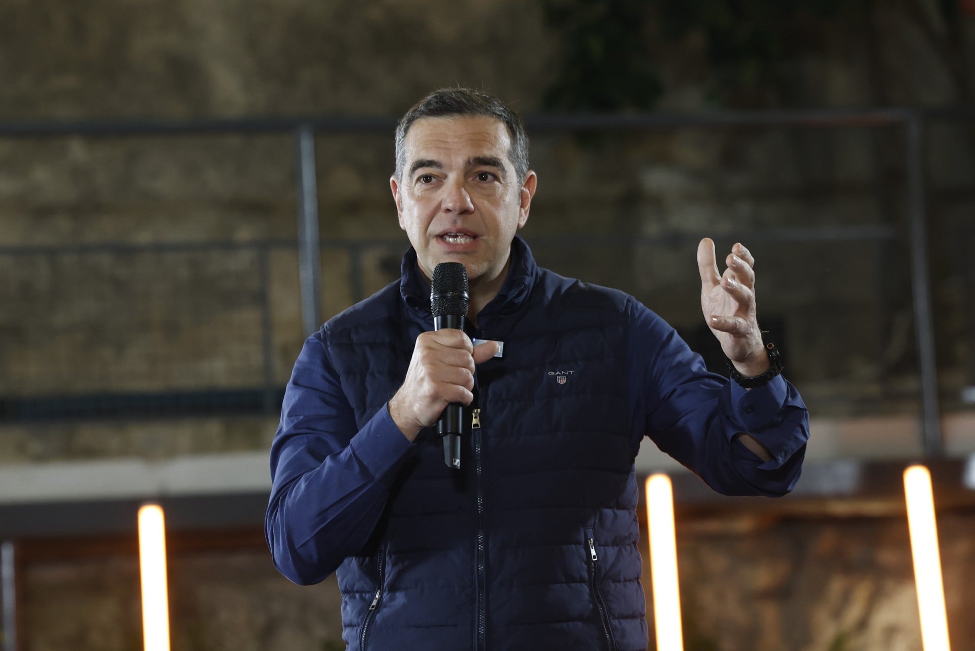 Βίντεο του Αλέξη Τσίπρα για το όνομα του νέου κόμματος: «Ορίζοντας, Ιθάκη, Πυξίδα, Ελπίδα ή Λάουρα…»