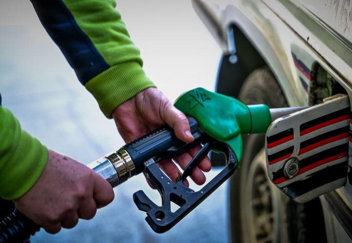 Νέα επιδότηση στα καύσιμα εξετάζει το Υπουργείο Οικονομικών