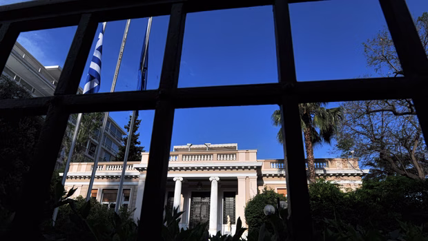 Απαντες καταγγέλλουν θεσμική εκτροπή η κυβέρνηση ψάχνει πως θα πει όχι στην Εξεταστική