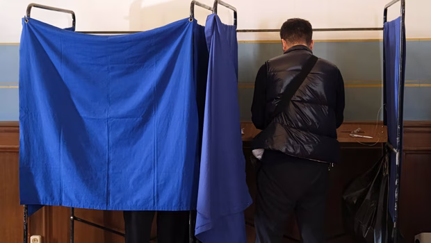 Κόντρα Τσουκαλά-Σδούκου για τον εκλογικό νόμο στις αυτοδιοικητικές εκλογές - «Είναι η Δημοκρατία ταλαιπωρία για τη ΝΔ;»