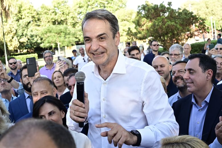 H κυβέρνηση θα βάζει πάντα σε πρώτη προτεραιότητα τη στήριξη του διαθέσιμου εισοδήματος – News.gr