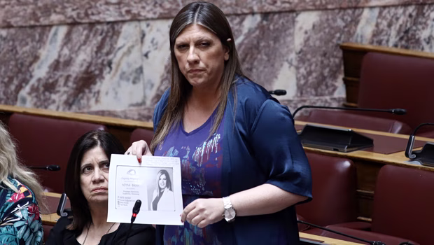 Βουλή: Αγριες κόντρες και επεισοδιακή άρση ασυλίας Κωνσταντοπούλου - Πολιτική δίωξη καταγγέλλει η πρόεδρος της Πλεύσης
