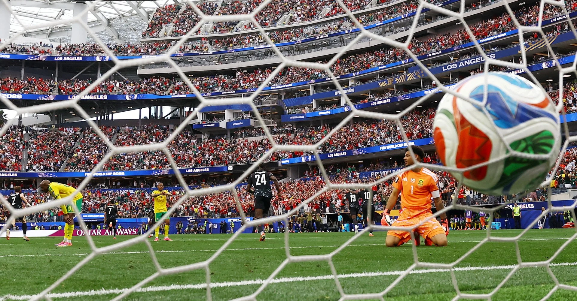 Στους «16» με υπογραφή Εουστάκιο ο Καναδάς, 1-0 τη Νότια Αφρική