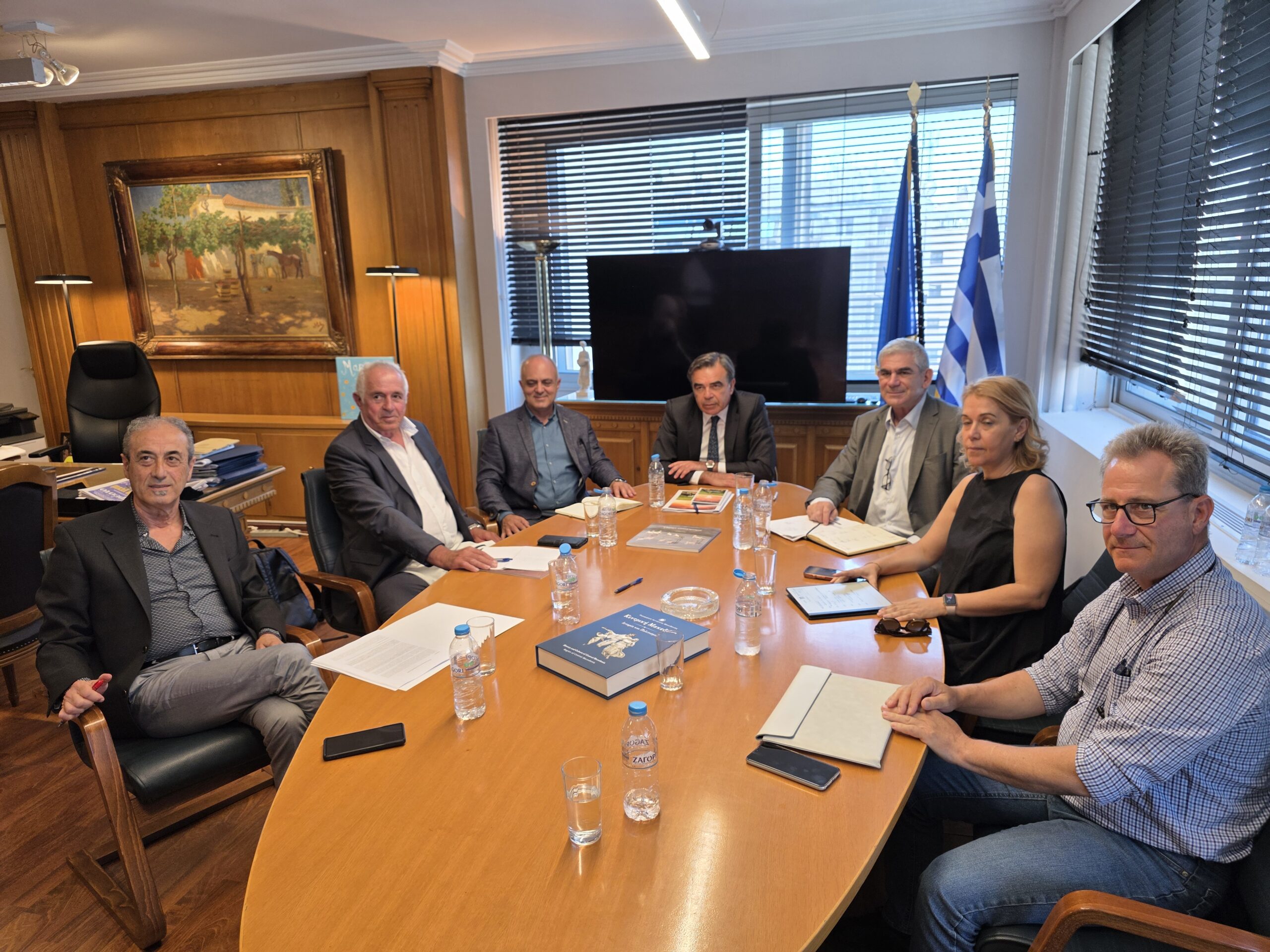 Σύμφωνος ο Σχοινάς για το εθνικό στρατηγικό σχέδιο για την αμπελουργία και τη χρηματοδότηση του