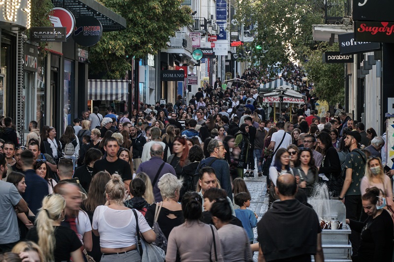 Τα επτά μέτρα άμεσης εφαρμογής για την στήριξη των πολιτών – Από τα 150 ευρώ για κάθε παιδί έως τις 72 δόσεις