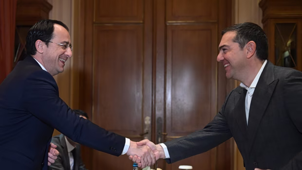 Ο Τσίπρας στη Λευκωσία: Συνάντηση με Χριστοδουλίδη – Κυπριακό και διεθνής συγκυρία στην ατζέντα