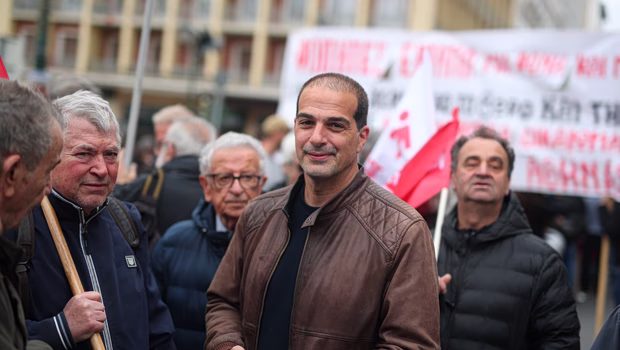 Ο Γαβριήλ Σακελλαρίδης απαντά: «Γιατί δεν πάμε με τον Τσίπρα»